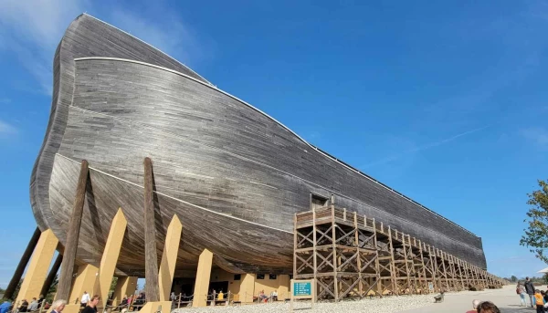 The 9 Untold Leadership Secrets of Noah
